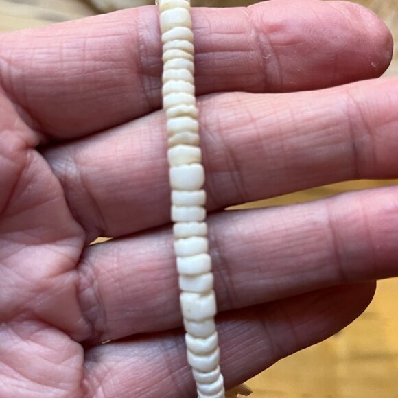 VTG Pink Conch Shell and Puka Shell Necklace 17.5" Beach Style Islands Boho - Picture 7 of 9